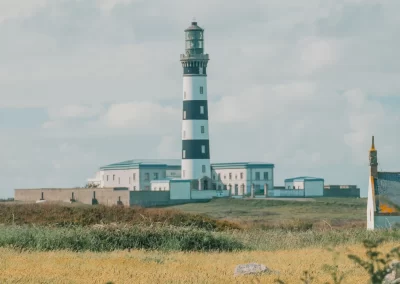 Phare du creach végétation finistere ouessant